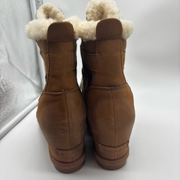 SOREL Joan of Arctic II Cozy Genuine Shearling Wedge Booties Size 9.5 Boots - Picture 8 of 10